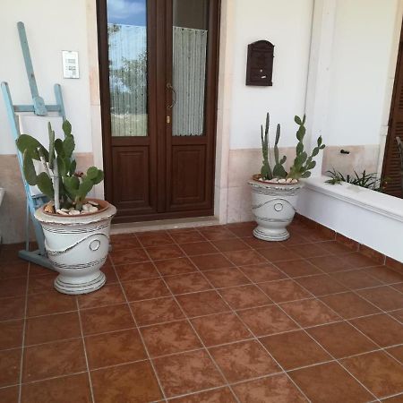 Albaetramonto Bed & Breakfast Cozze Exterior photo
